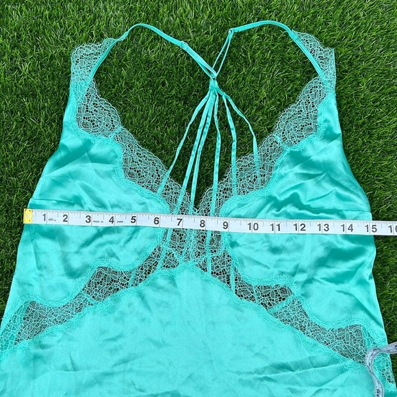 VICTORIA’S SECRET Mint Green Lingerie Top size medium - Picture 4 of 6
